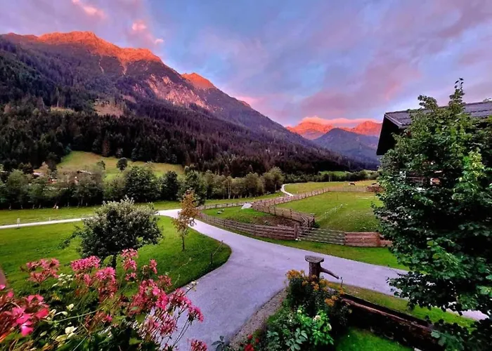 In Near Lift شقة *